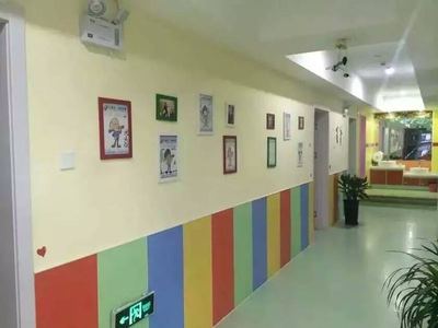 幼儿园墙裙