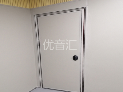 羁押室防撞阻燃软包门