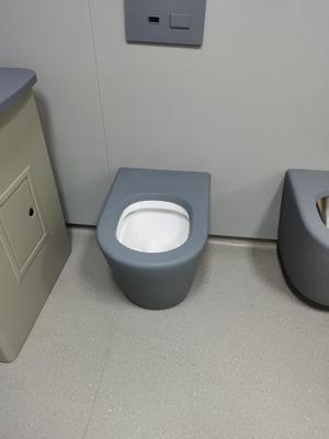 特殊场所陶瓷防撞硅胶马桶