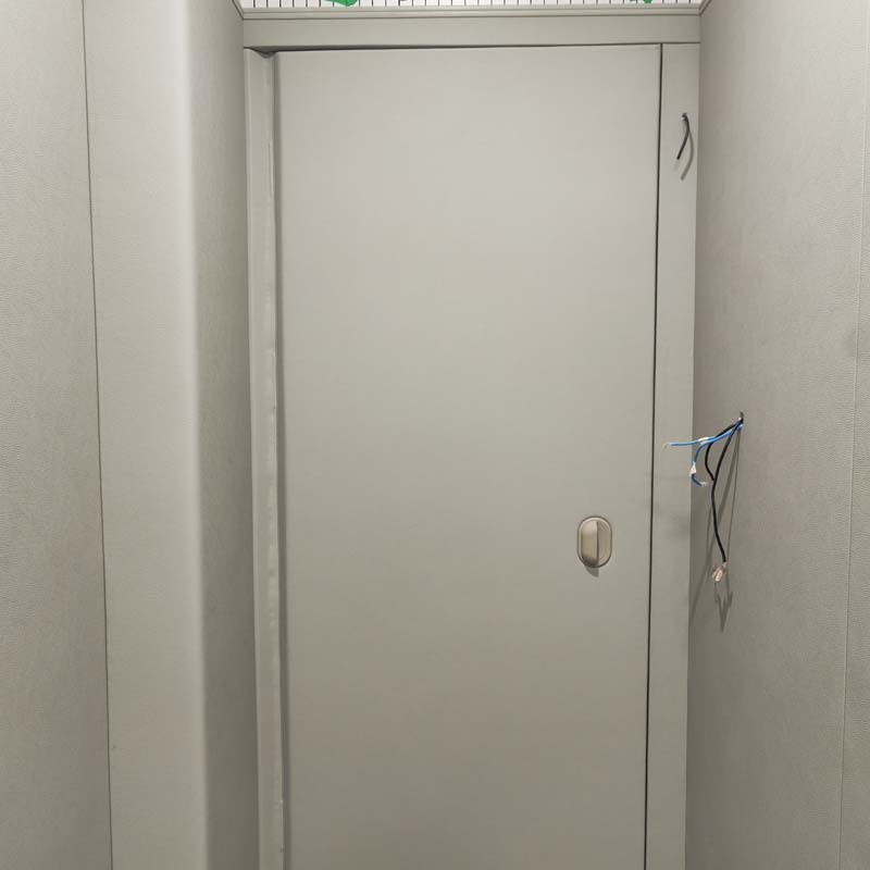 防撞门.jpg