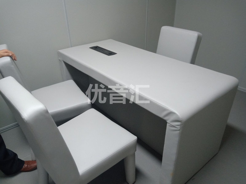 审讯桌椅