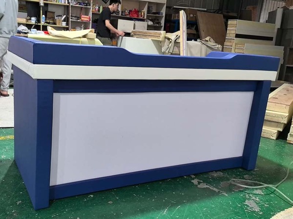 公安审讯室防撞桌子