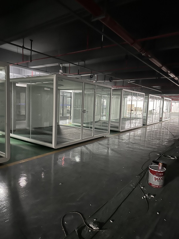Live broadcast pods 3.jpg