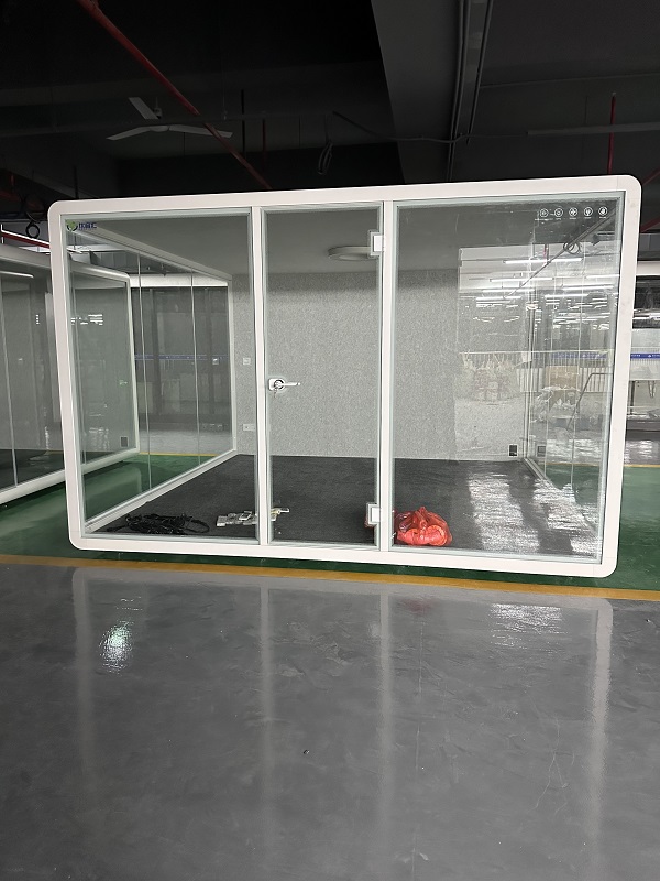 Live broadcast pods 2.jpg